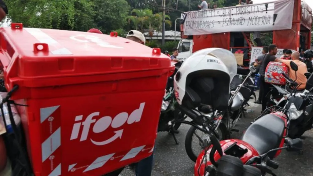 A pedido do governo, PL dos aplicativos é retirado de pauta Para governo Lula, PL havia se afastado do objetivo de proteger os trabalhadores. Foto: Paulo Pinto/Agência Brasil TVT News
