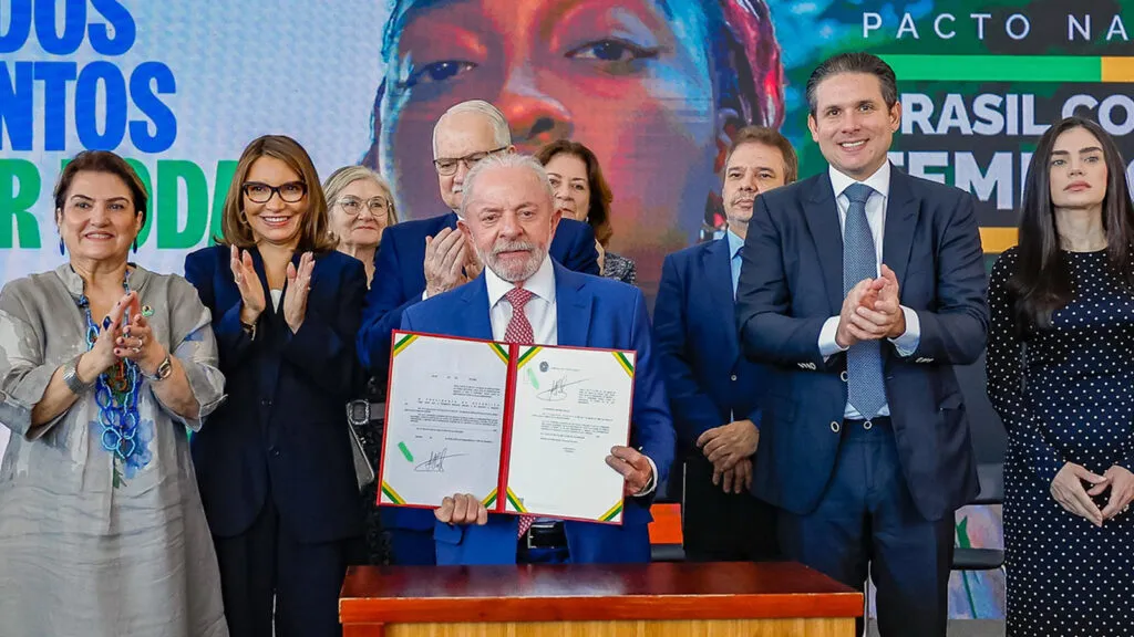 Nos 20 anos da Lei Maria da Penha mulheres querem mais apoio e proteção às vítimas 4 Lula-assina-medidas-para-ampliar-protecao-as-mulheres-e-reforcar-seguranca-digital-no-Brasil-ricardo-stuckert-pr-tvt-news