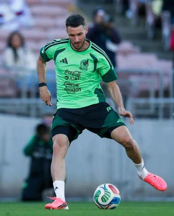 Copa do Mundo hoje: agenda de jogos desta quinta (18); horários, onde assistir 12 copa-do-mundo-hoje-agenda-de-jogos-desta-quinta-18-horarios-onde-assistir-santiago-gimenez-craque-da-selecao-mexicana-foto-reproducao-redes-sociais-tvt-news