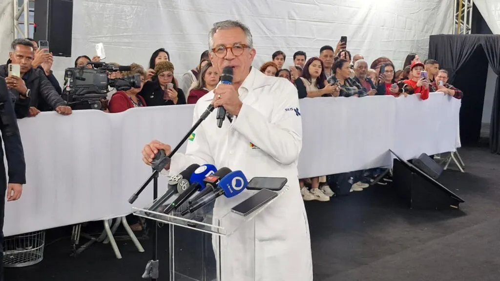 Governo Lula prepara distribuição de canetas emagrecedoras pelo SUS 1 o-presidente-luiz-inacio-lula-da-silva-e-o-ministro-da-saude-alexandre-padilha-entregam-um-acelerador-linear-de-alta-tecnologia-ao-hospital-santa-marcelina-na-zona-leste-de-sao-paulo-entregas-de-aceleradores-amplia-radioterapia-pelo-sus-foto-ricardo-weber-tvt