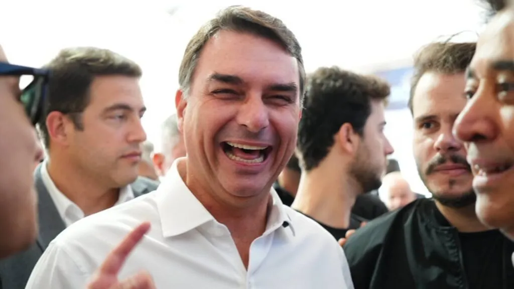 pf-cancela-depoimento-de-flavio-bolsonaro-em-caso-de-calunia-contra-lula-defesa-pediu-que-manifestacao-escrita-seja-considerada-em-substituicao-foto-vittor-sales-divulgacao-tvt-news
