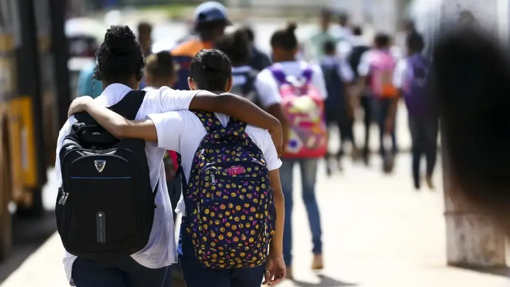 medidas-atualizam-eca-endurecem-penas-tornando-hediondos-os-crimes-de-maior-gravidade-contra-criancas-adolescentes-abusadores-tambem-ficam-obrigados-a-ressarcir-o-tratamento-psicologico-e-psicossocial-da-vitima-foto-marcelo-camargo-agencia-brasil