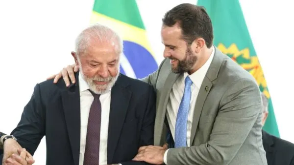 jantar-reune-lula-e-banqueiros-e-representantes-do-empresariado-em-meio-a-movimentacao-dos-candidatos-a-presidencia-para-ampliar-o-dialogo-com-o-mercado-foto-marcelo-camargo-agencia-brasil