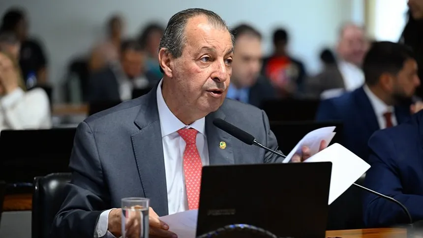 omar-aziz-senador-psd-am-relator-pec-fim-da-escala-6-x-1-no-senado