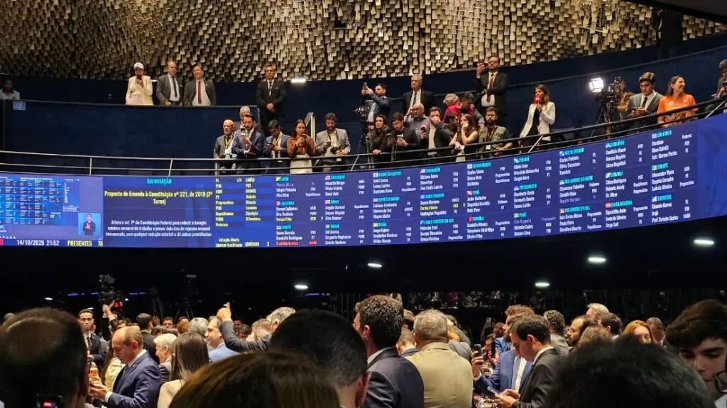 É o fim da escala 6x1 no Brasil 4 escala-6x1-senado-fim-da-escala-6x1-6-x-1-senado-paulo-paim