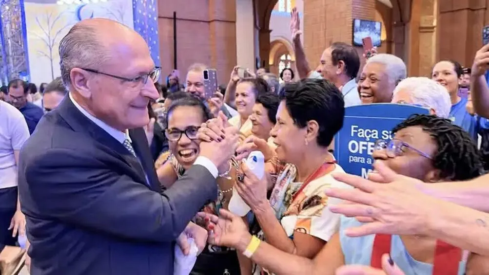 projeto-preve-134-quilometros-de-calcada-e-ciclovia-entre-aruja-e-o-santuario-nacional-de-aparecida-obras-devem-ser-incluidas-na-revisao-do-contrato-de-concessao-da-via-dutra-foto-geraldo-alckmin-reproducao-instagram